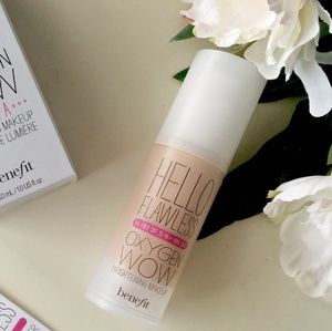 Benefit Hello Flawless Foundation
